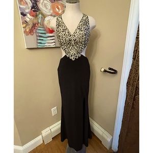 🌹 Stunning CACHET dress 🌹